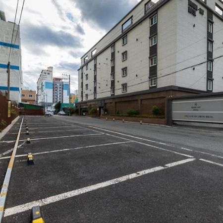 Browndot Hotel Masan Odong Changwon Eksteriør billede