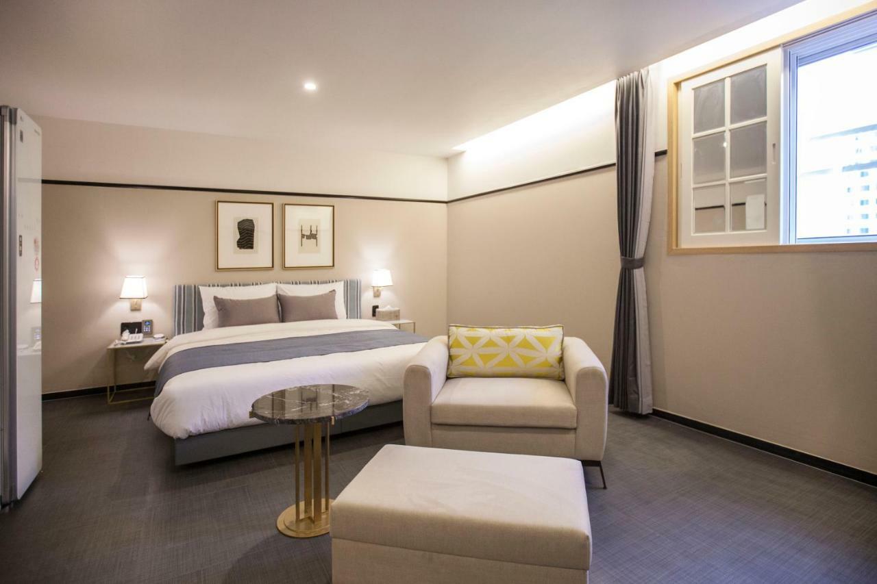 Browndot Hotel Masan Odong Changwon Eksteriør billede