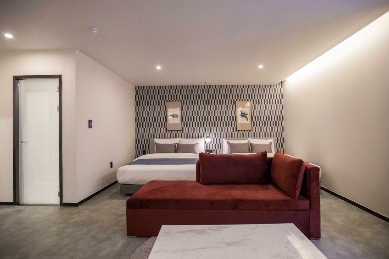 Browndot Hotel Masan Odong Changwon Eksteriør billede