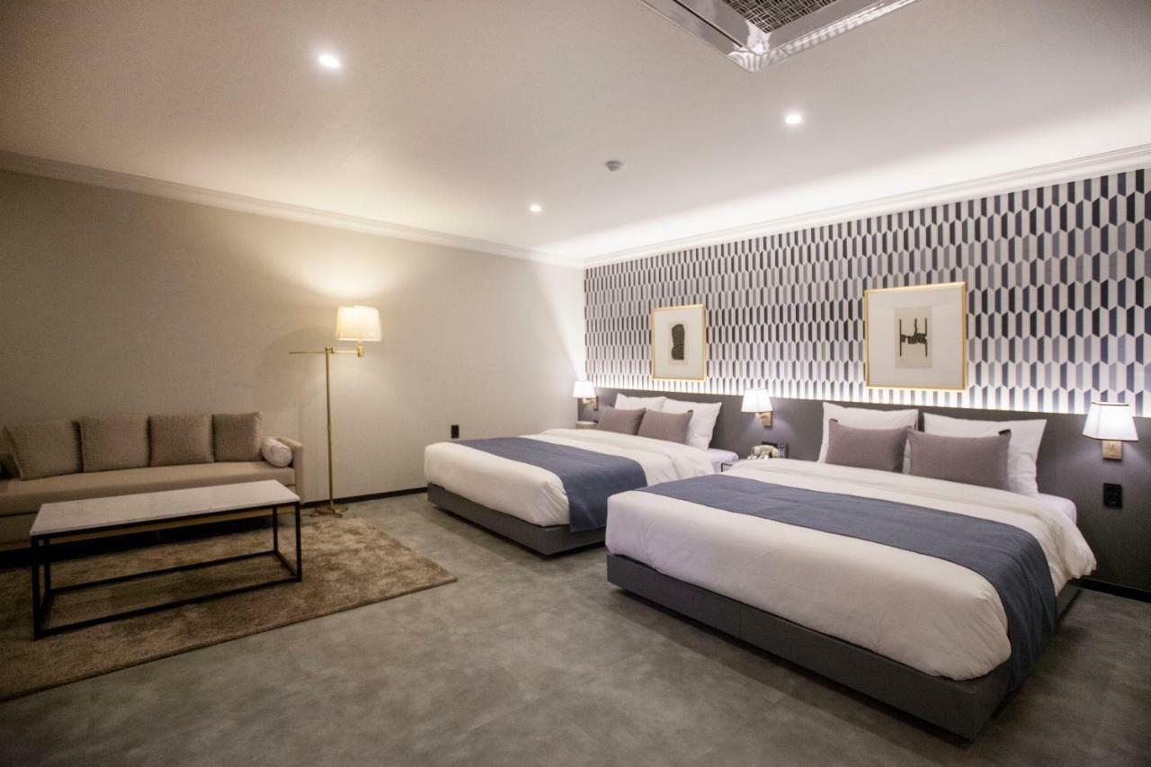 Browndot Hotel Masan Odong Changwon Eksteriør billede