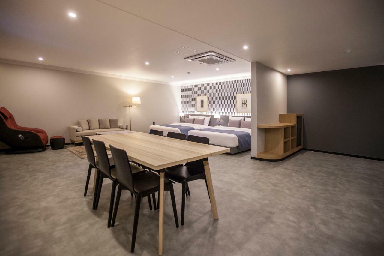 Browndot Hotel Masan Odong Changwon Eksteriør billede